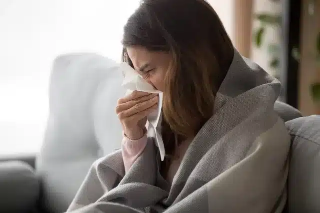 Descubra a diferença entre gripe e resfriado: saiba o que você precisa saber!
